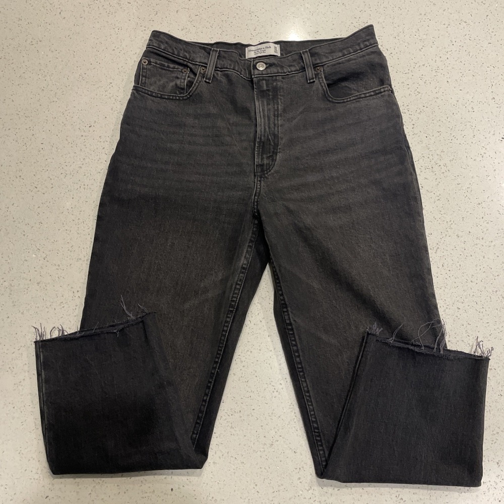 Abercrombie & Fitch Womens 90s Straight Ultra High Rise Black Wash Size 30x25